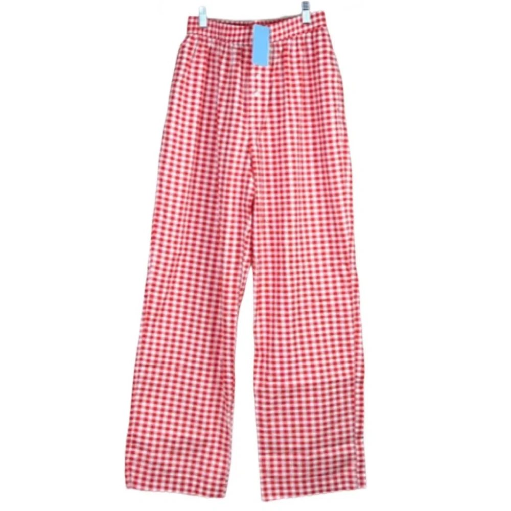 Gingham Heart Graphic Sweatshirt Top & Red Gingham Pants Bottom Pajama Set‎